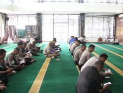 Polresta Barelang Gelar Kegiatan Binrohtal Rutin Guna Meperkuat Keimanan