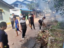 Polsek Bulang Polresta Barelang Gelar Gotong Royong Serentak di Kelurahan Pulau Buluh