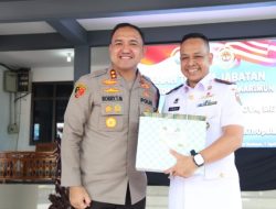 Kapolres Karimun Beserta Forkopimda Karimun Menghadiri Upacara Serah Terima Jabatan Komandan Lanal Tanjung Balai Karimun