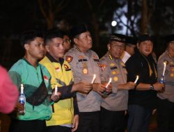 Kapolda Kepri Hadiri Doa Bersama dan Nyala Lilin Untuk Dua Driver Ojol Yang Gugur
