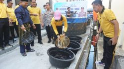 Polres Karimun Panen Ikan dan Sawi Dukung Ketahanan Pangan Nasional