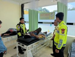 Terima Laporan 110, Satlantas Polresta Barelang Berikan Pertolongan Korban Laka Lantas di Bengkong