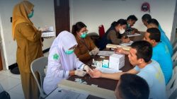 PEMERIKSAAN VCT MOBILE, WARGA BINAAN RUTAN BATAM IKUTI EDUKASI DAN SKRINING KESEHATAN