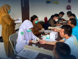 PEMERIKSAAN VCT MOBILE, WARGA BINAAN RUTAN BATAM IKUTI EDUKASI DAN SKRINING KESEHATAN