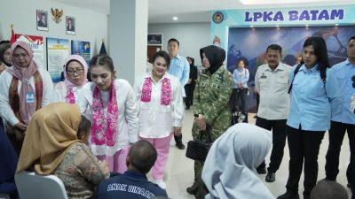 Produk Karya Warga Binaan Rutan Batam Curi Perhatian Ibu Wakil Presiden