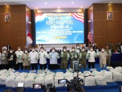 Kapolda Kepri Hadiri Konferensi Pers Pemusnahan Barang Bukti Ketamin 1,3 Ton