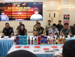 Polresta Barelang Grebek Gudang Mikol di Bengkong, Ribuan Botol Di Sita